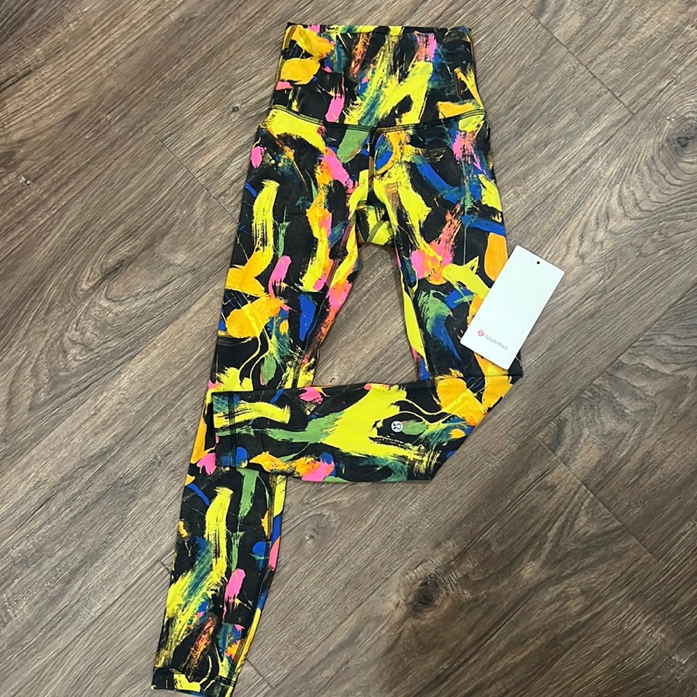 Lululemon Wunder Train HR Tight 25” legging paint stroke size 0